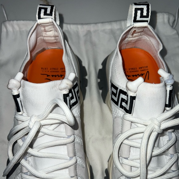 Versace Squalo Printed Sneakers - Picture 8 of 9